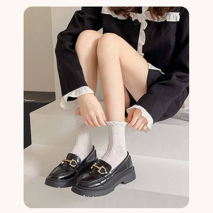 Calcetines blancos con borde enrollado para mujer