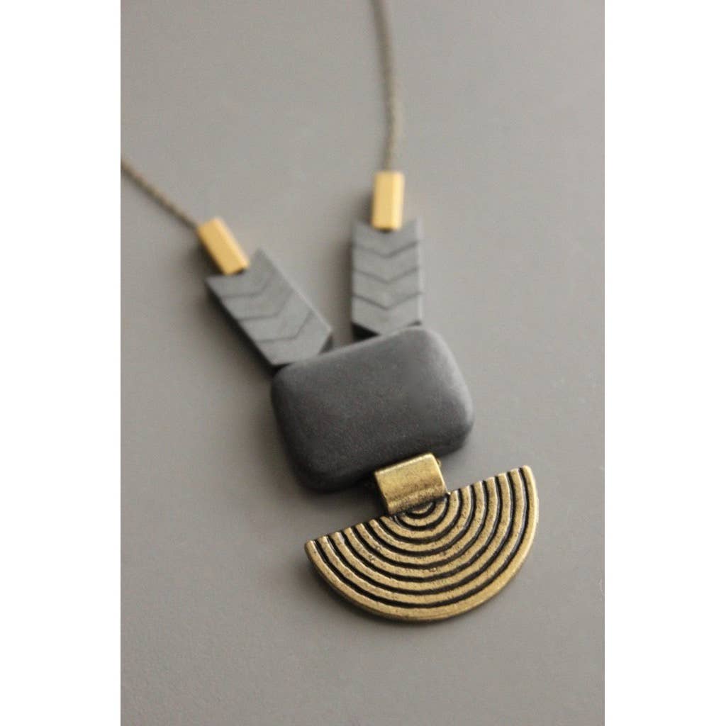 Black agate geometric pendant necklace