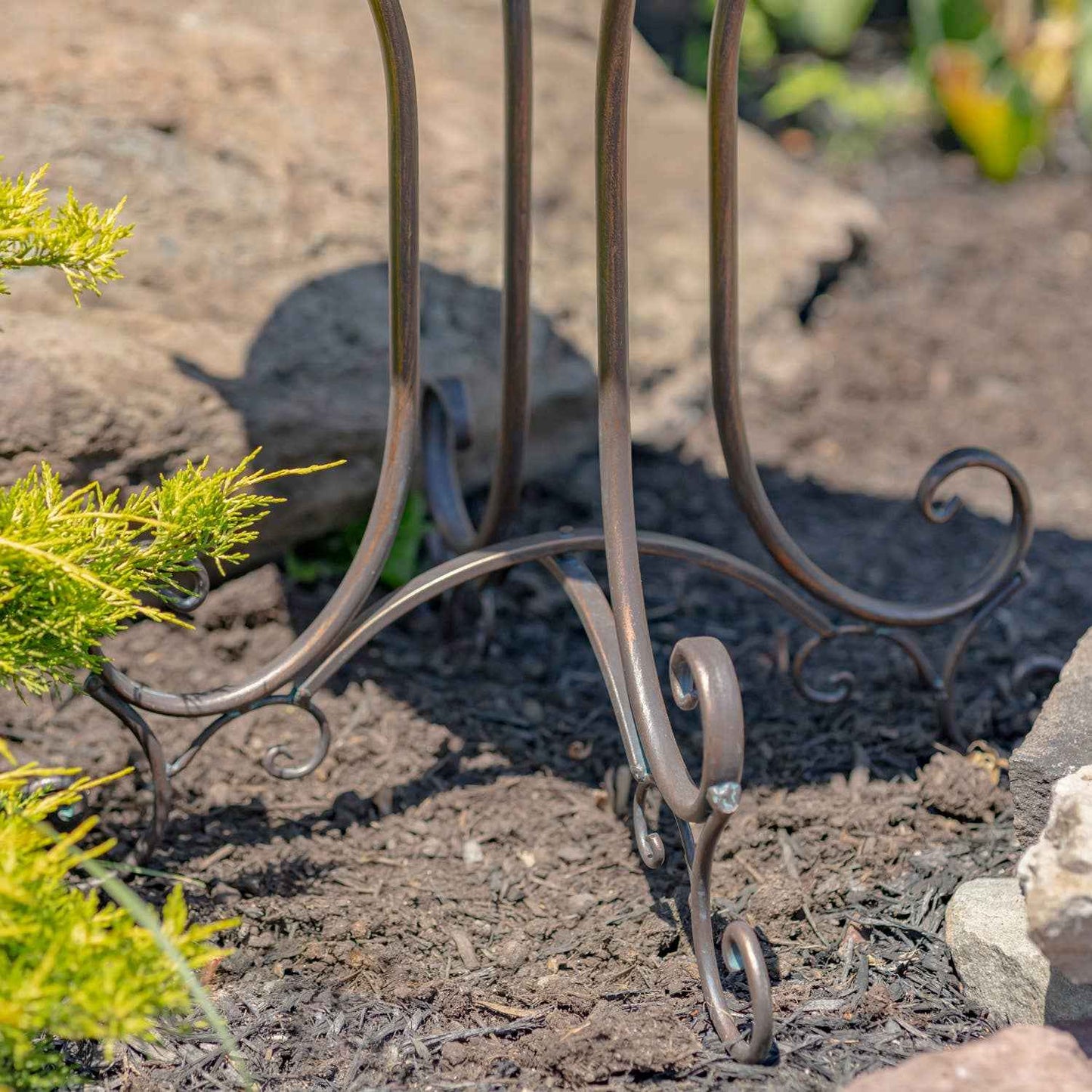 "Two Birds" Iron Birdbath - 3 Color Options: Bronze