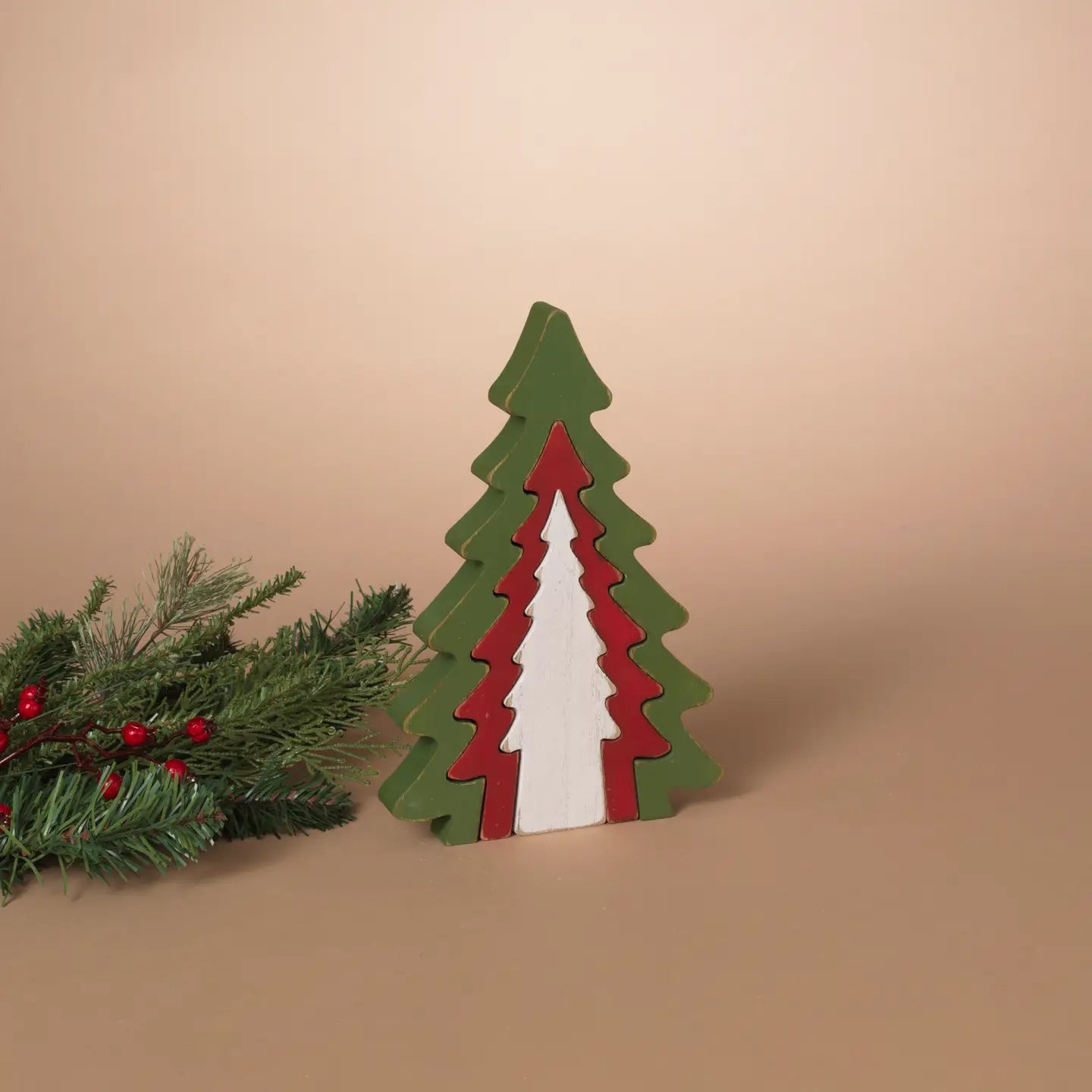 Adorno Navideño de Madera Anidable Verde, Rojo y Blanco con Forma de Árbol - 24 cm de Alto