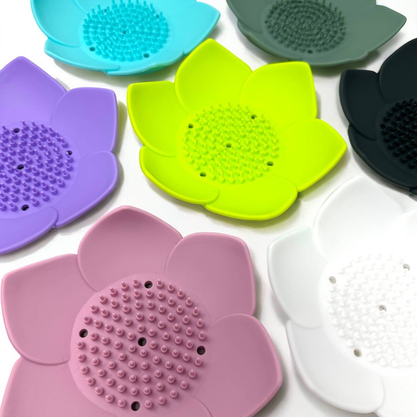 Relax Away Essentials - Shower Steamer Tray - Lotus Shape - Flexible Silicone