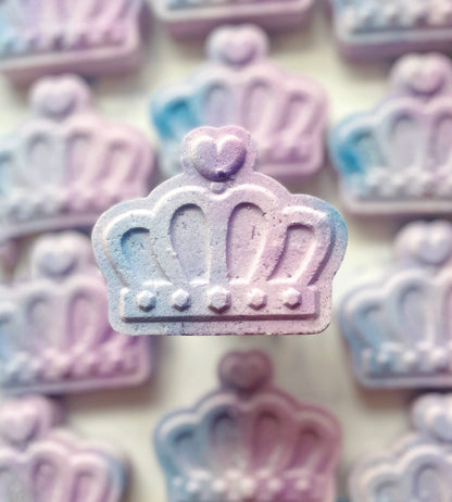 Crown Bath Bomb - with toy!