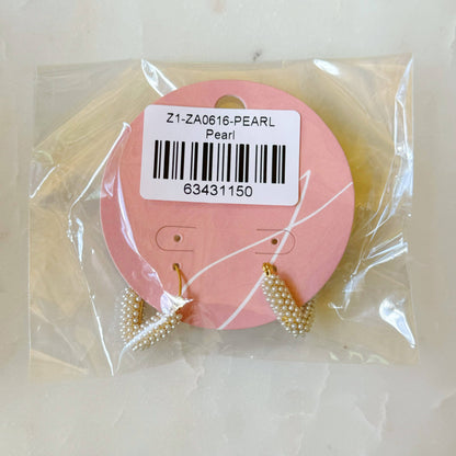 Pendientes de aro con forma de V elegantes.