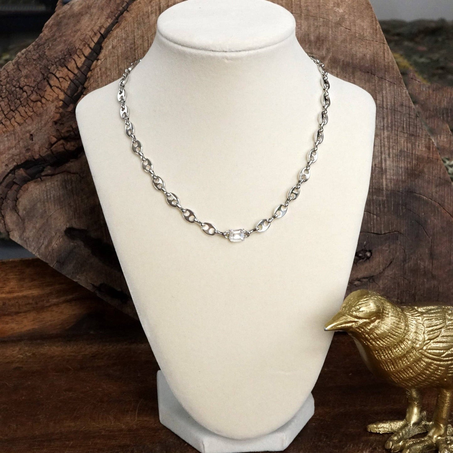 PennyLine inc - Short Anchor Chain Necklace with Emerald-Cut Crystal – Gold or Silver