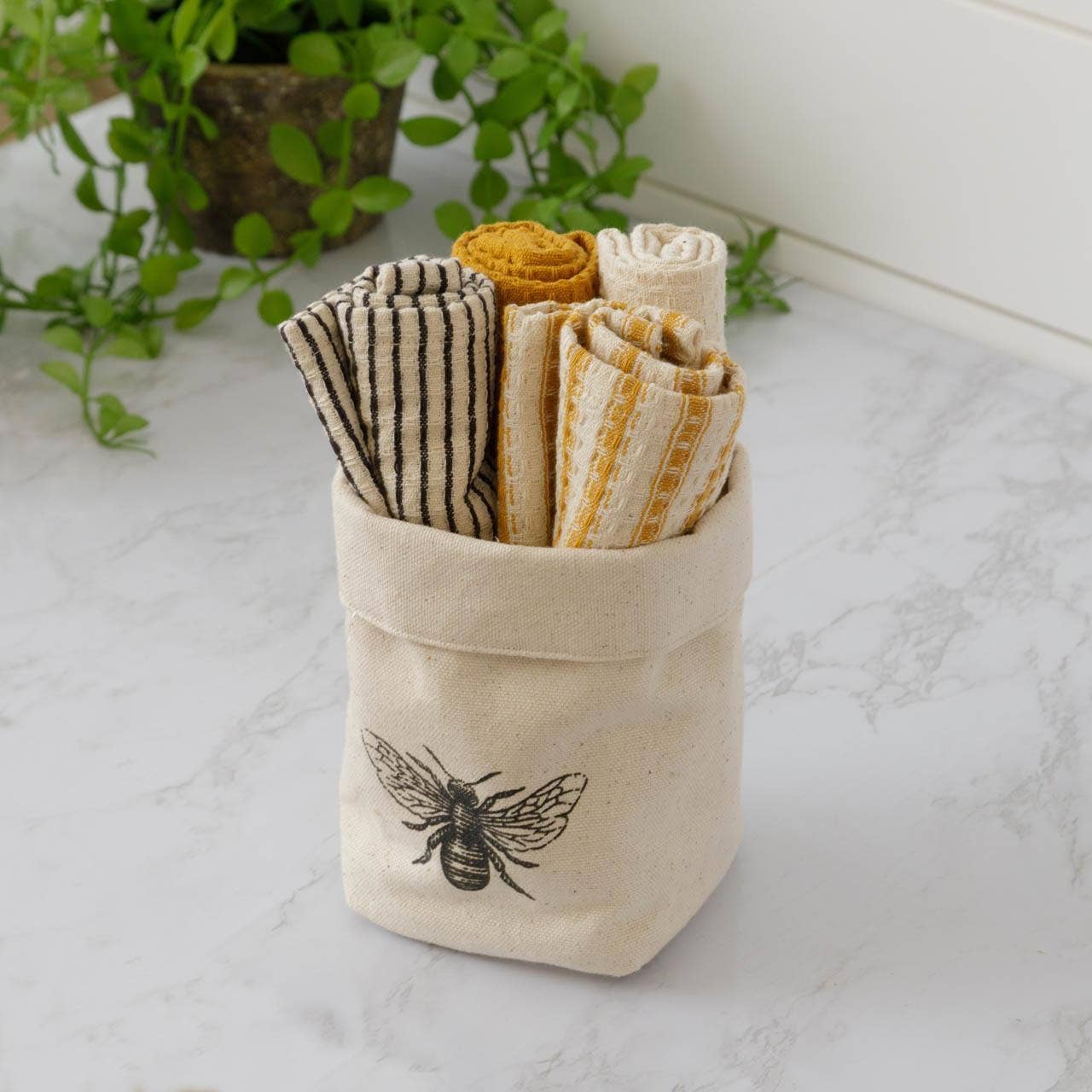 Dish Cloth Bee Set of 4