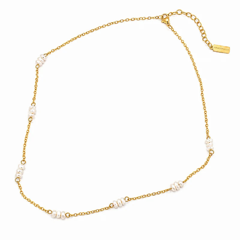 Dainty 3 Pearl Necklace