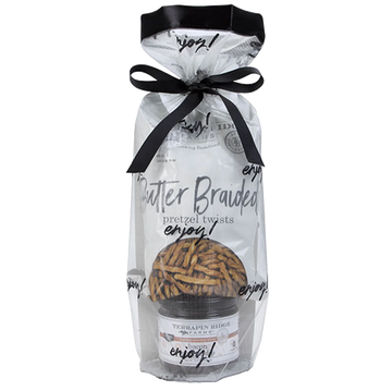 Giftset with Bacon Pepper Dip and Braided Butter Pretzels