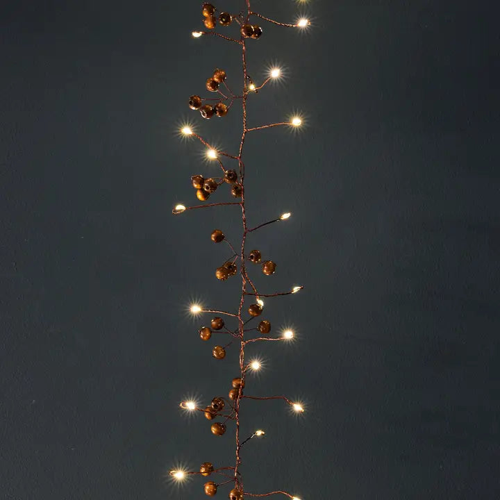 Woodland Berry Garland Light