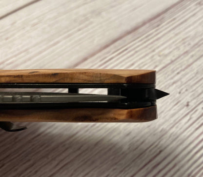 Quail Tail Laser Art - Police Badge/Blue Line Knife