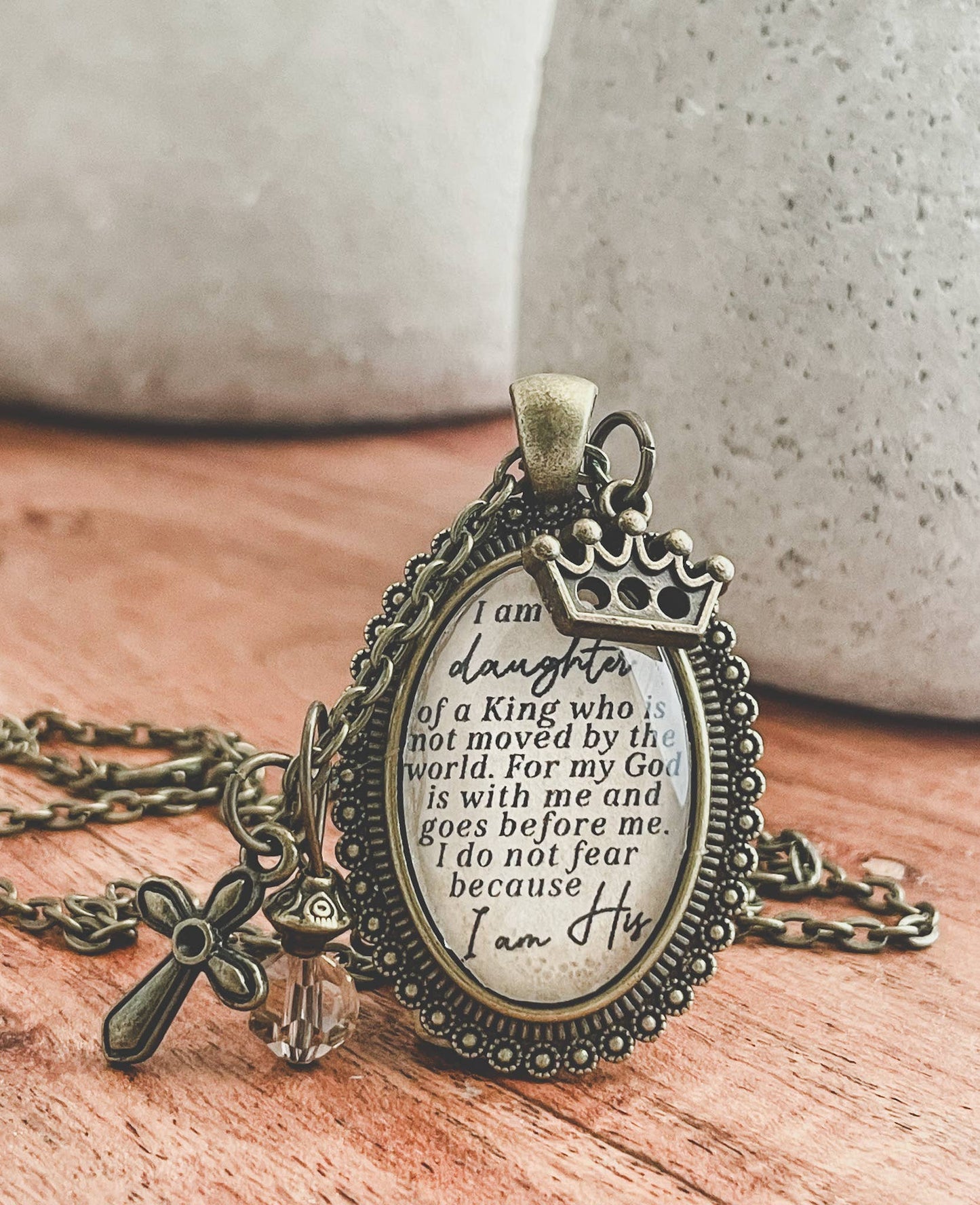Ivy Barn Designs - Joyería cristiana para mujer. Collar religioso de regalo.