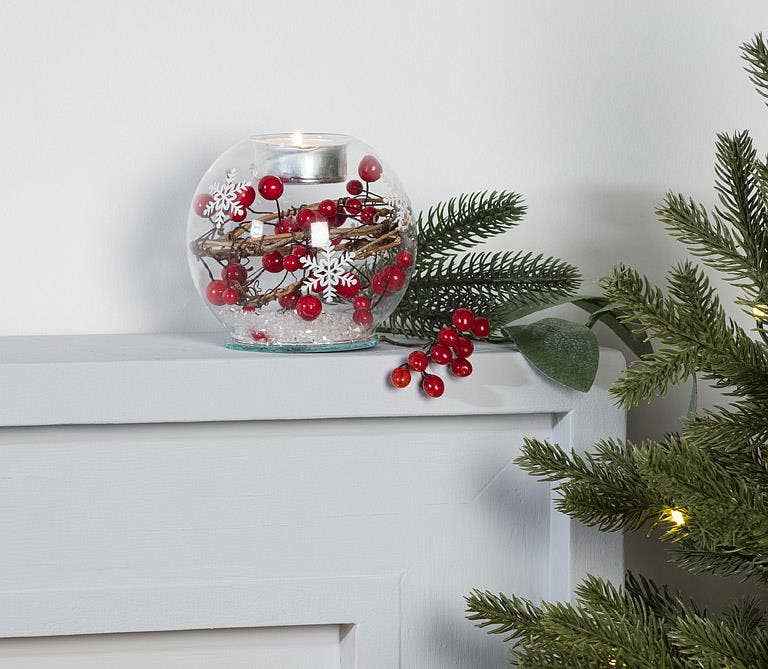 Red Berry & Snow Ball Votive-3.5"D