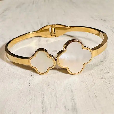clover mother of pearl bracelet