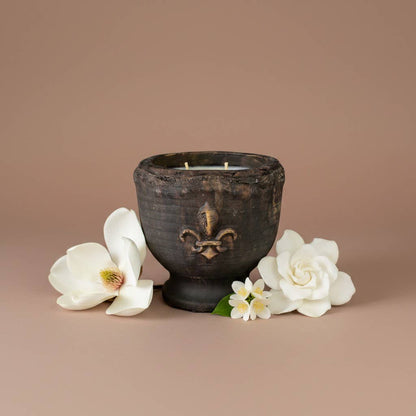 20 oz Classic Pottery Candle: Christmas Hearth