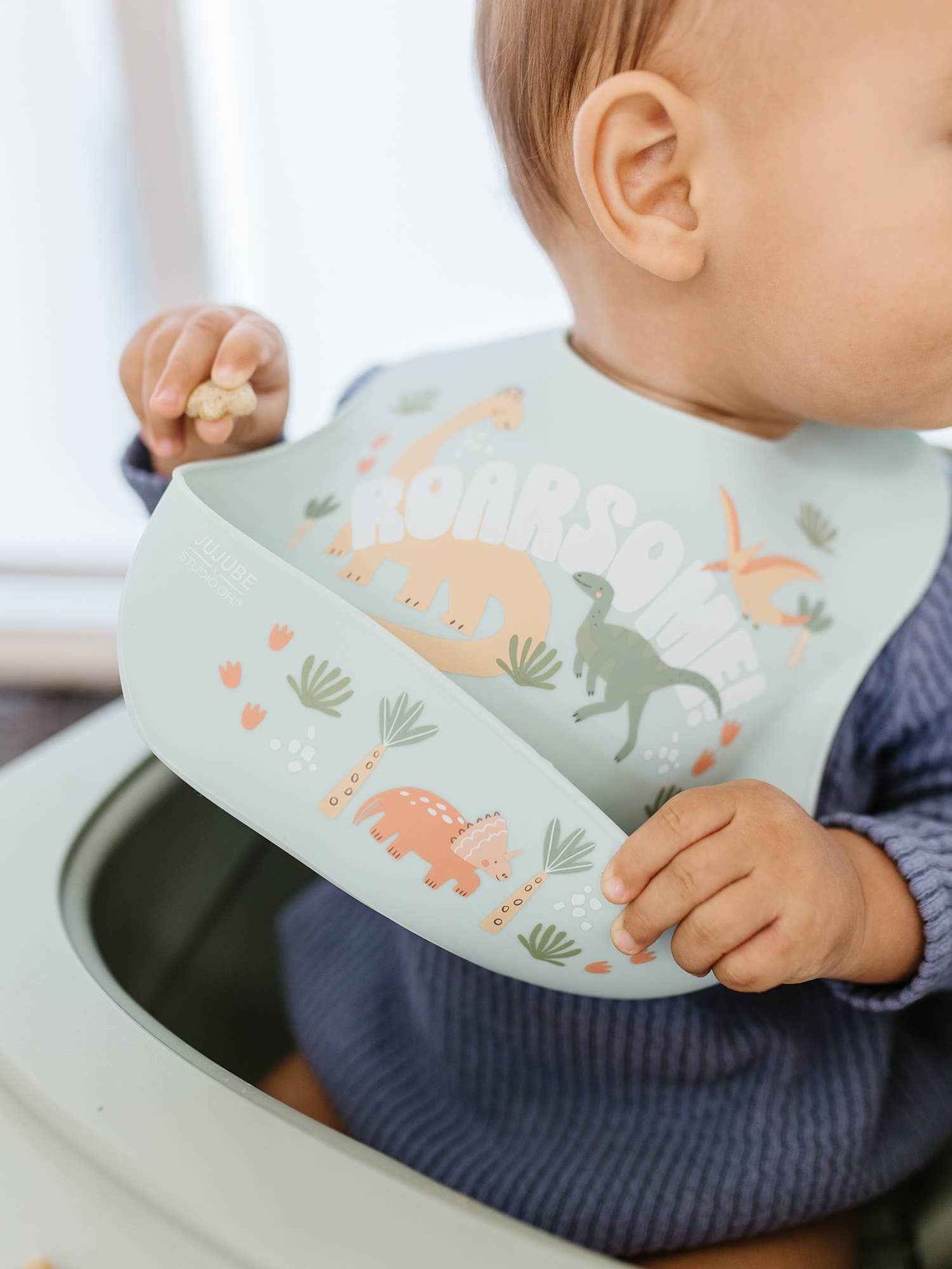 Silicone Bib Roarsome