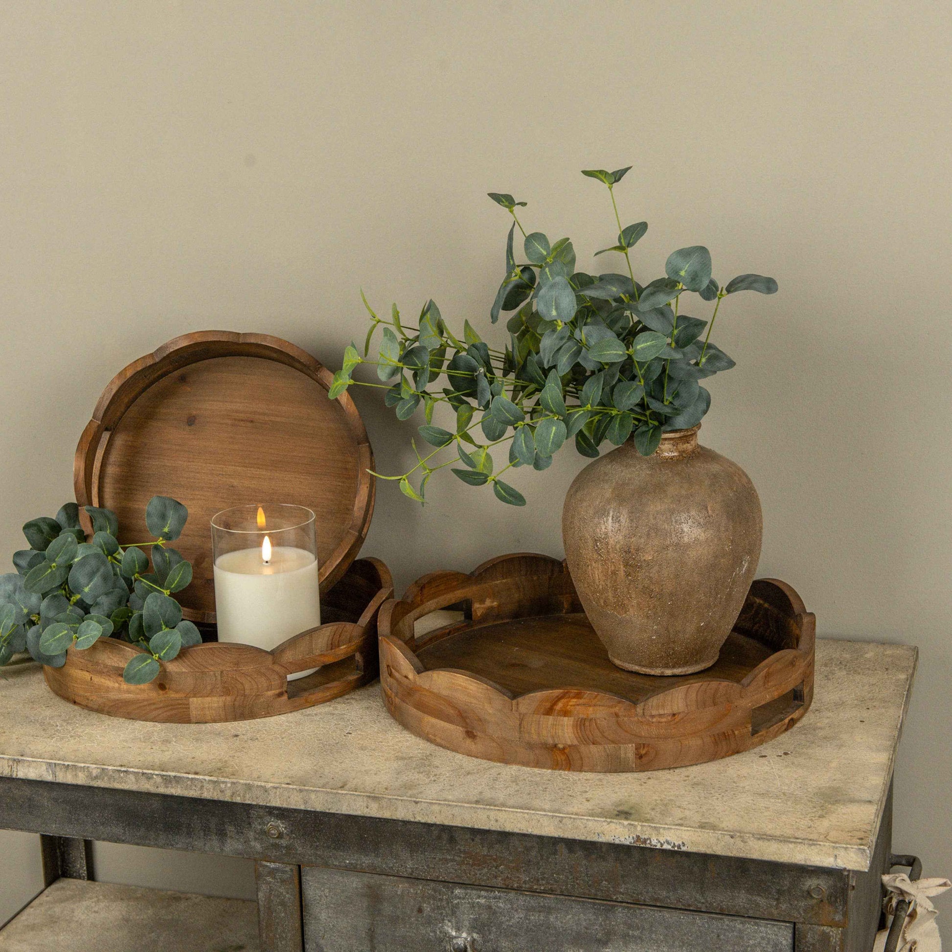 Scalloped Round Wood Tray (small)
