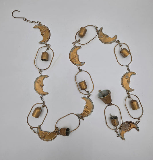 Metal moon & chain rain chain