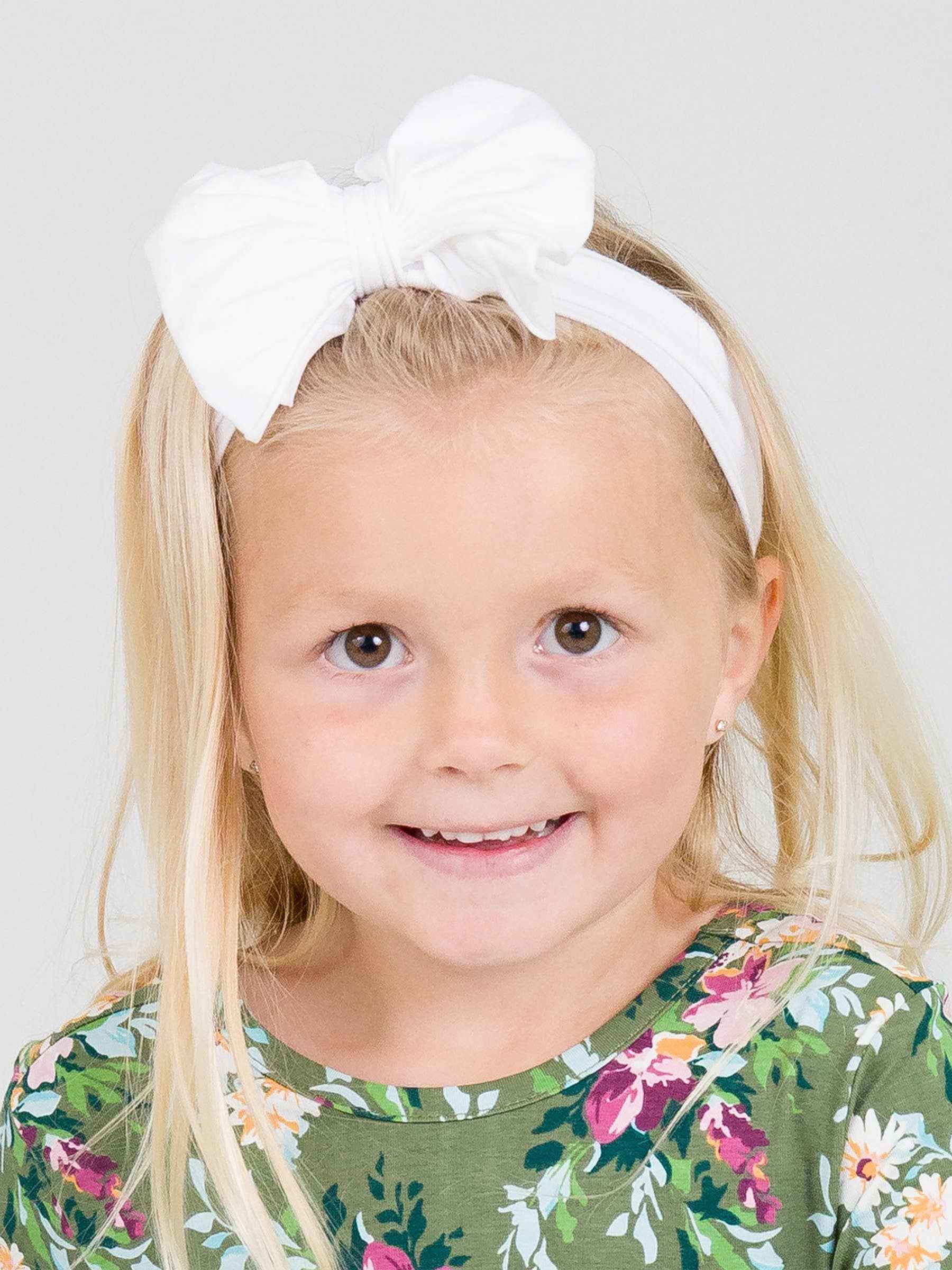 Girls White Big Bow Headband: White / One Size