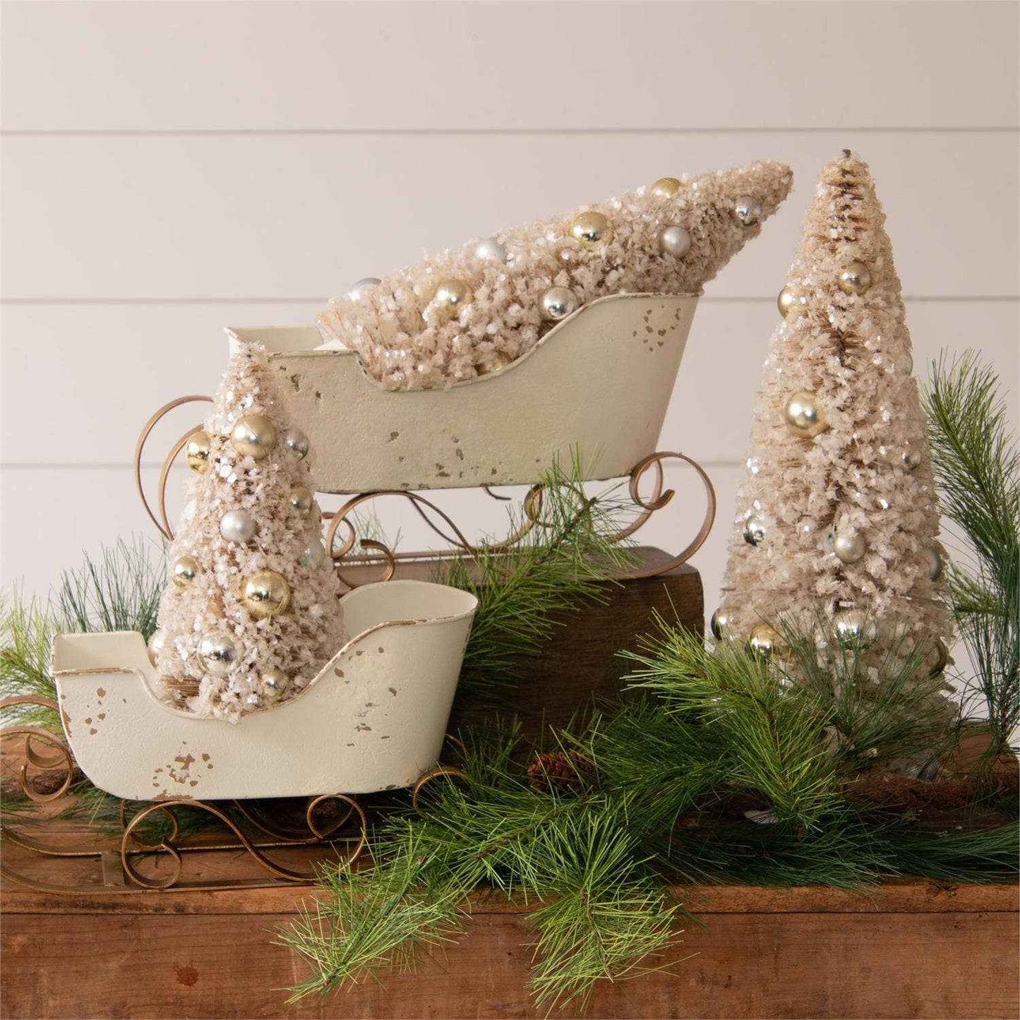 White and Gold Distressed Sleighs (Set Of 02)