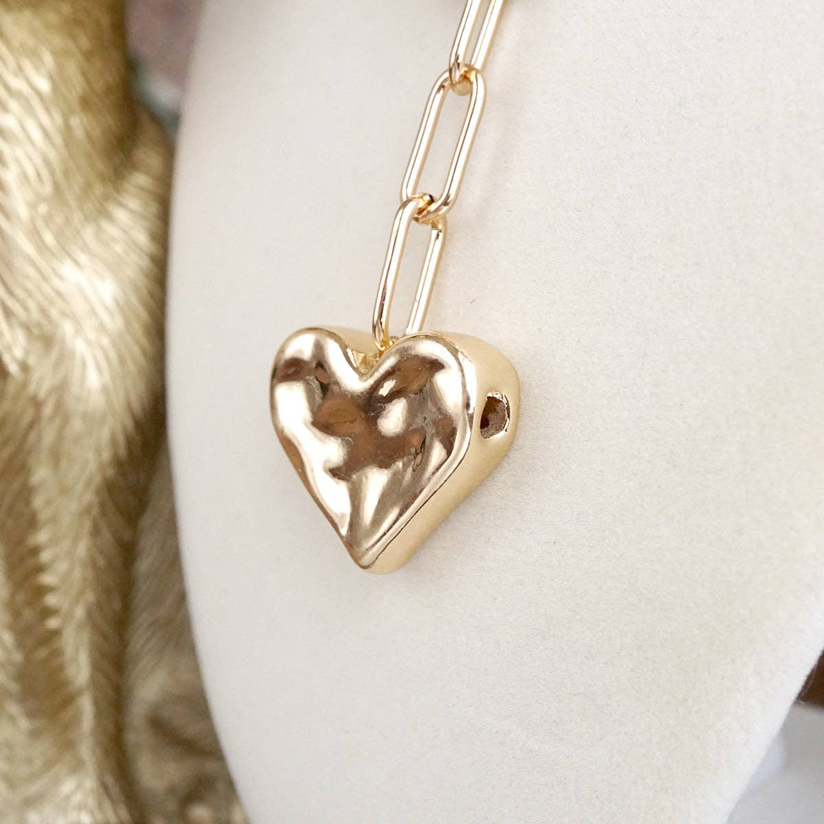 Hammered Heart Lariat Necklace in Gold