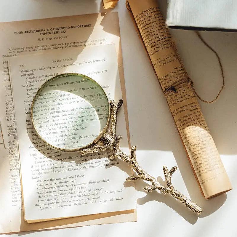 Vagabond Vintage - HANDHELD MAGNIFYING GLASS