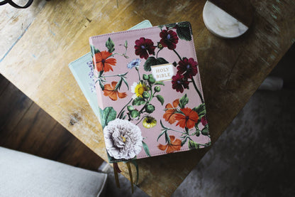 Bible LP Leathersoft Sage Floral