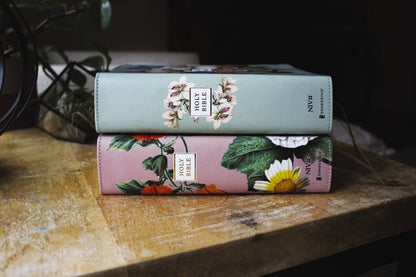Bible LP Leathersoft Sage Floral