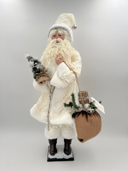 Papá Noel con bata blanca, árbol y saco de regalos (71 cm)