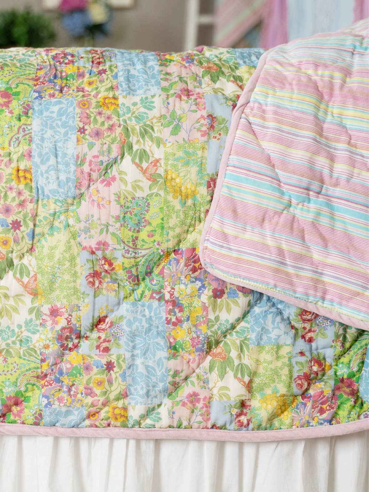 Garden Collage Patchwork Quilt - Pastel