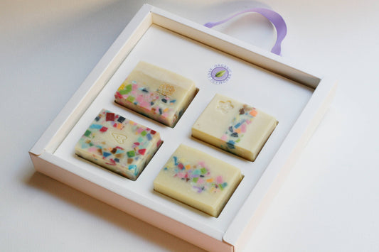 Luxurious Soap Giftbox Clear cover – 4 Soaps