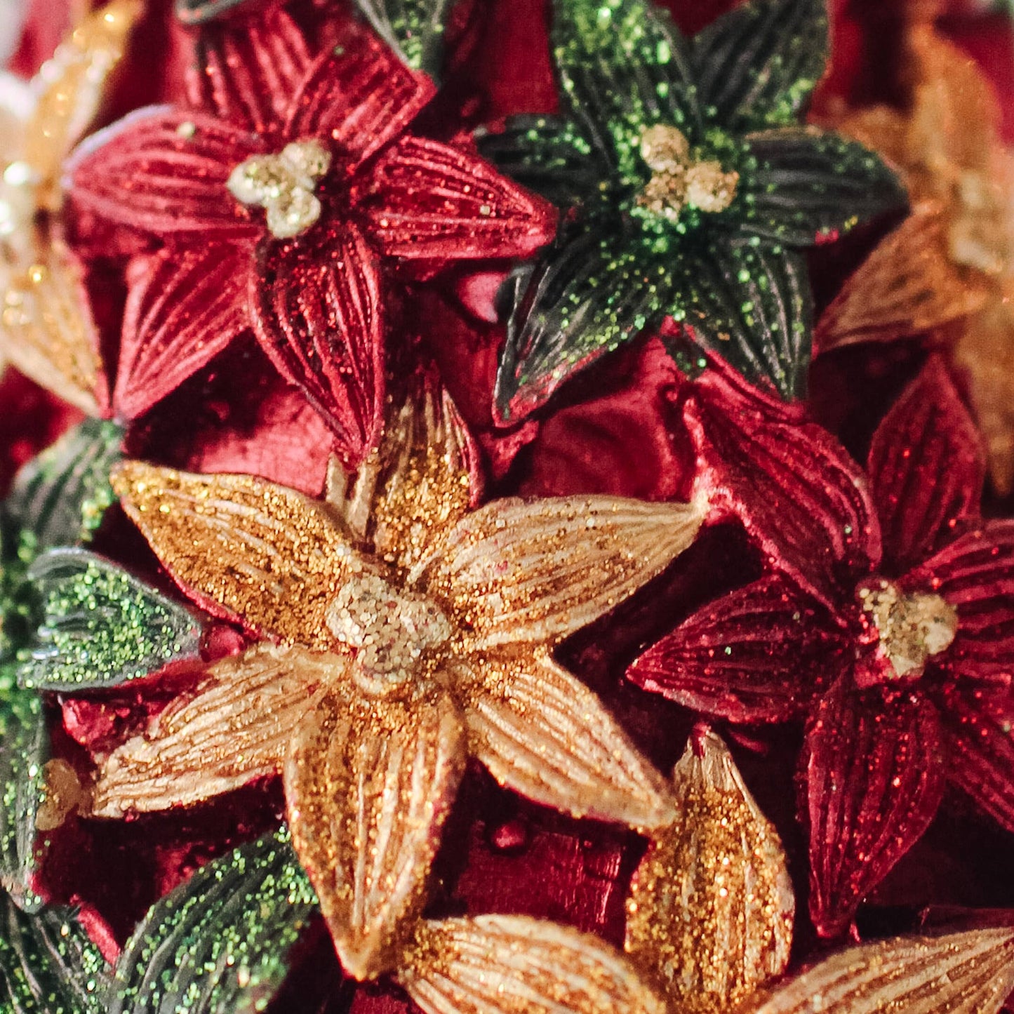 Stargazer Cone Tree (Trad. Red)