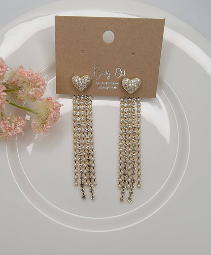 FANCY BACK DROP WITH HEART DECO DANGLE EARRINGS.