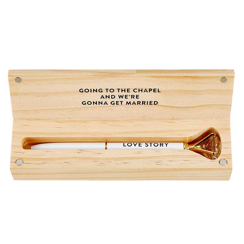 Estudio de diseño Santa Bárbara de Creative Brands - Caja de madera con bolígrafo con gemas - Historia de amor