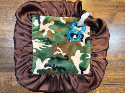 Cuddle Couture - Hunting buddy teether 10x10