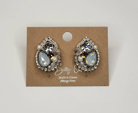 Handmade Post Earring-Pearl and White