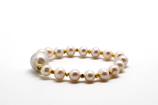 Bracelet Stretch Freshwater Pearl White w/Baroque Pearl