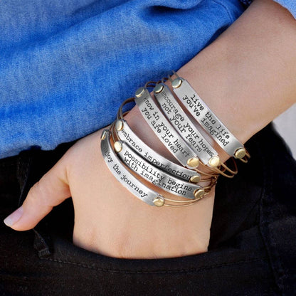 Joyería Sweet Romance: Pulseras de barra con mensaje inspirador