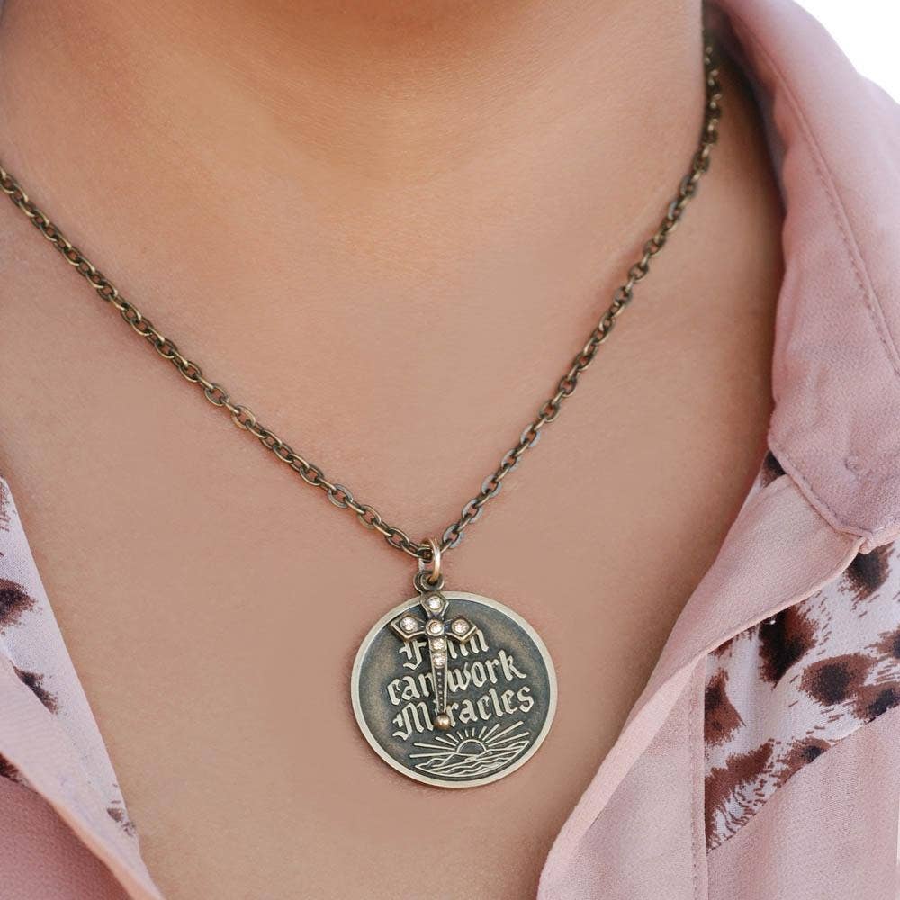 Joyería Sweet Romance - Collar con colgante "La fe obra milagros" N1252