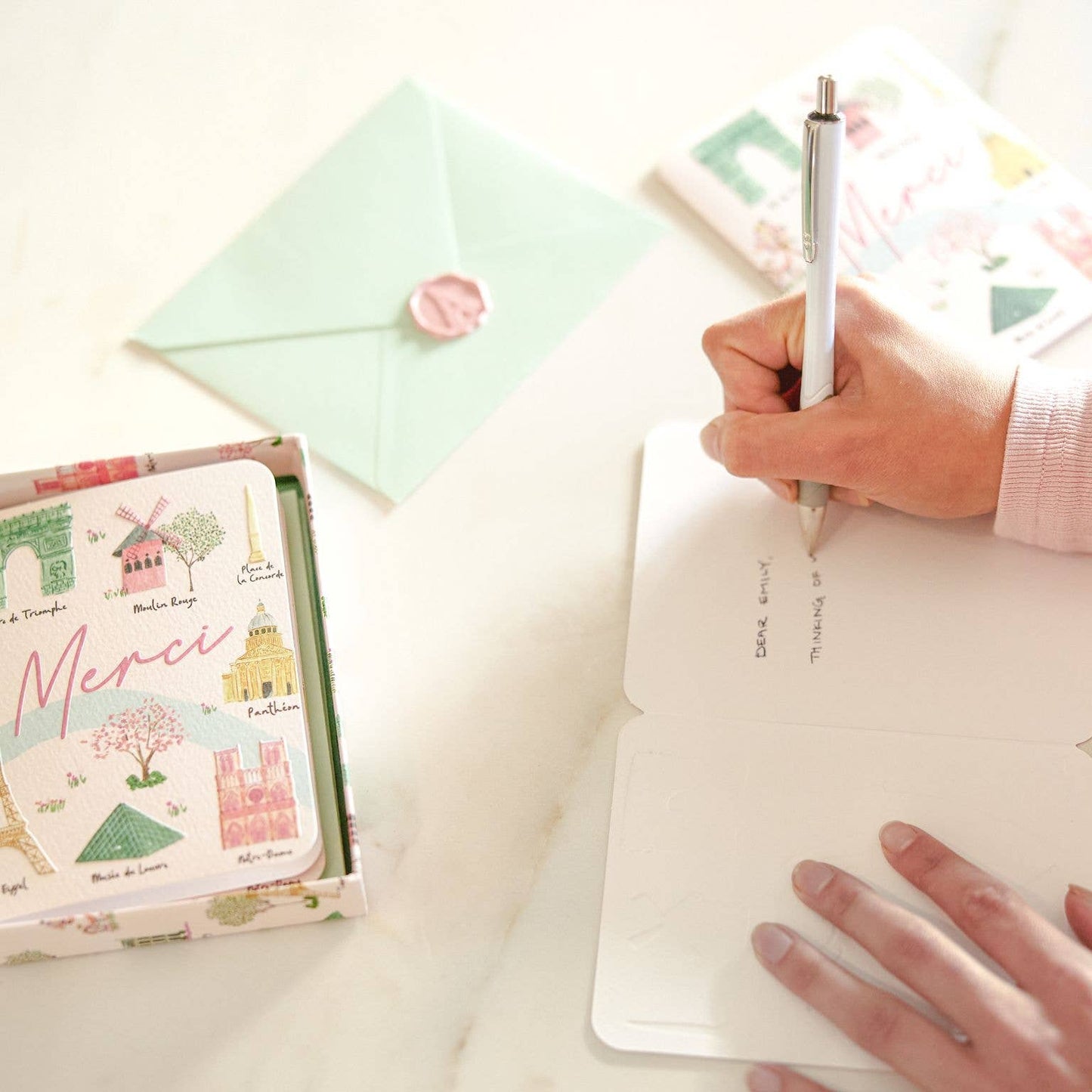 Tarjetas de notas de estudio de lugares de interés de París con sellos de lacre a juego