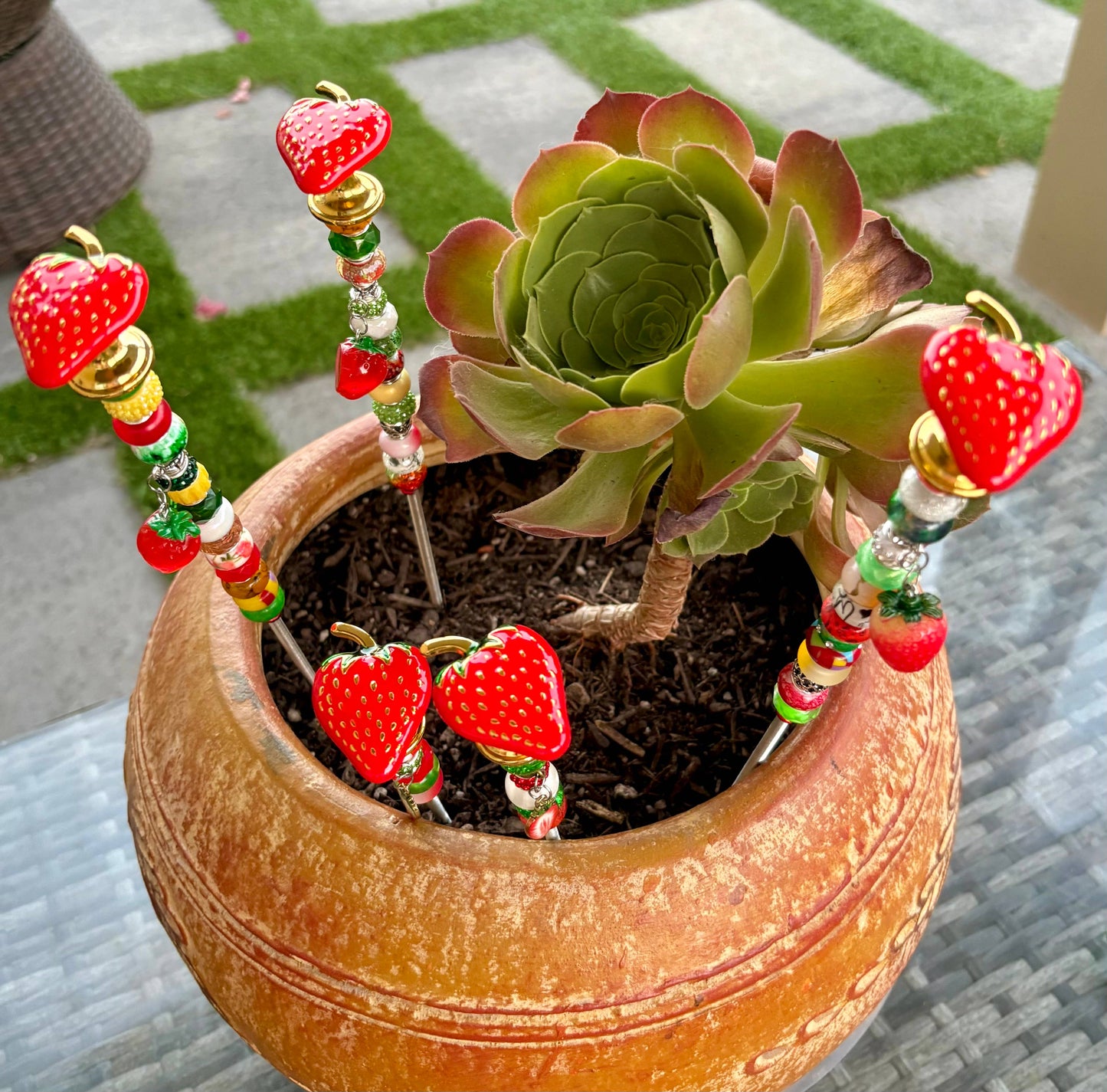 Strawberry Garden Stake: 13 inch