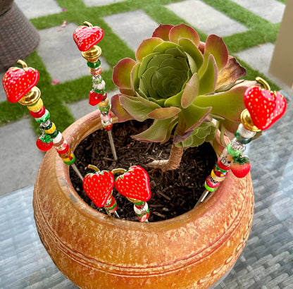 Strawberry Garden Stake: 13 inch