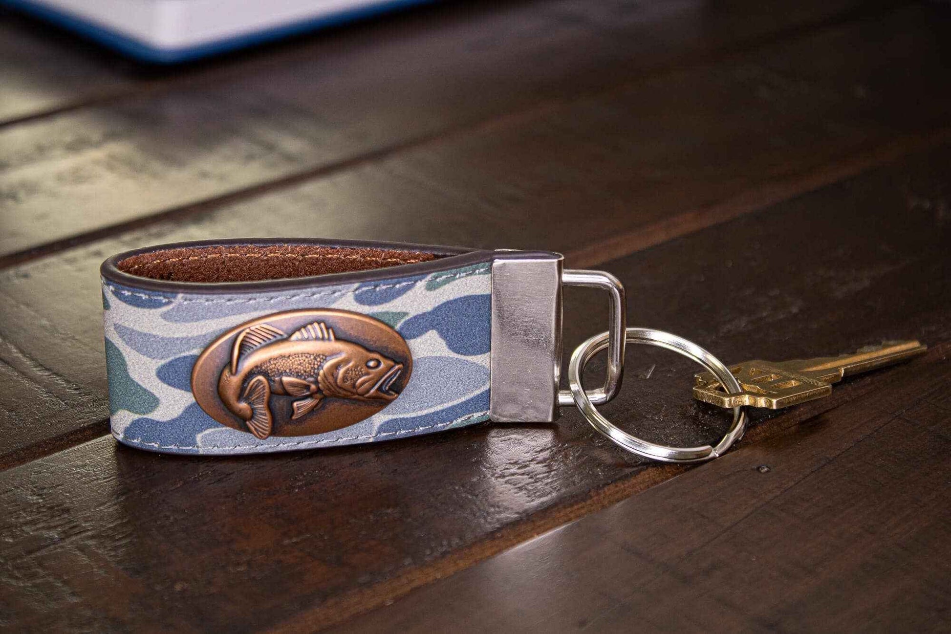 Bass Fishing Old School Camo Leather Loop Keychain.: Brown/Tan Camo
