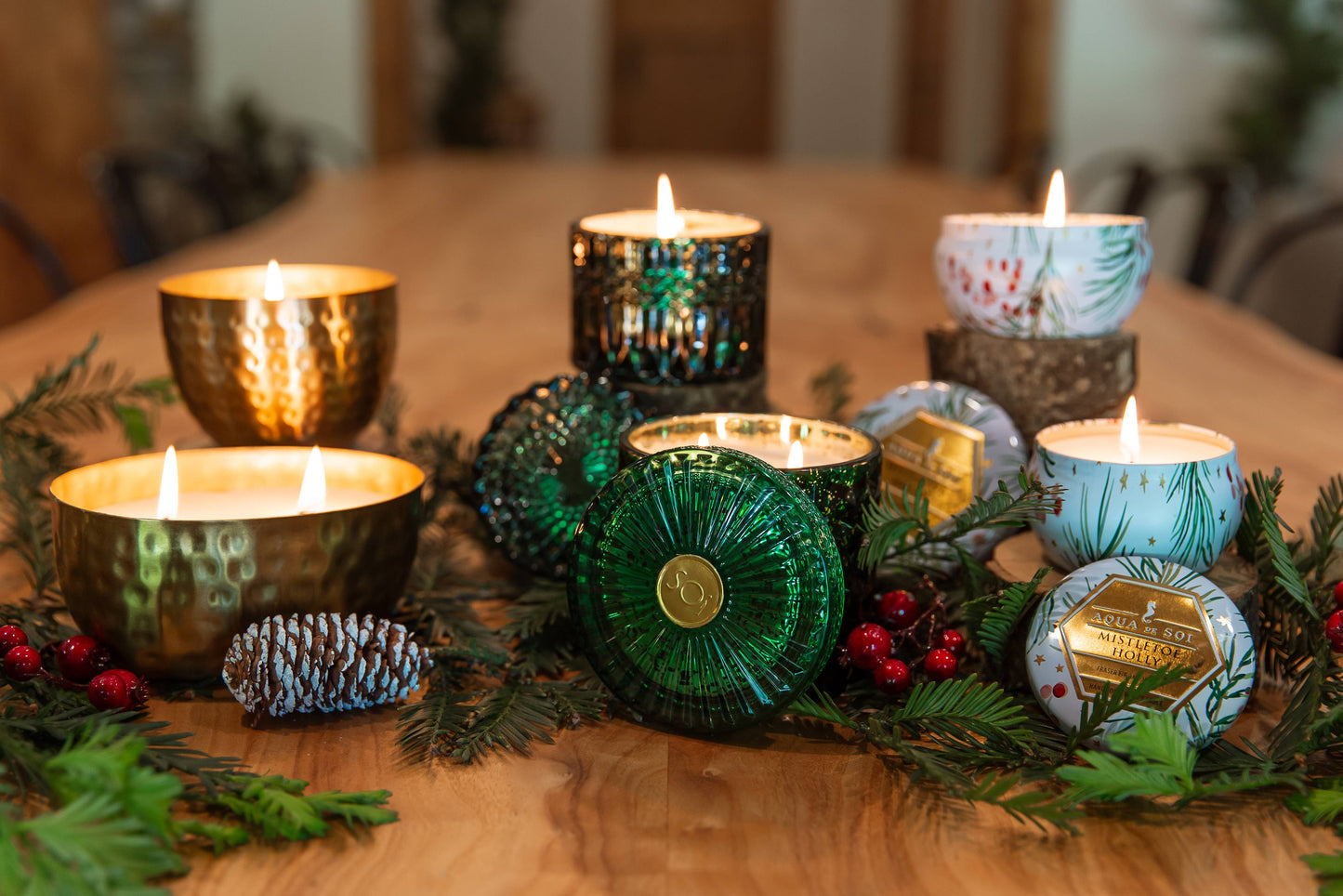 The SOi Company - Lata de vela Mistletoe &amp; Holly 4oz Aqua De SOi