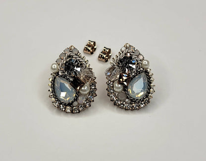 Handmade Post Earring-Pearl and White