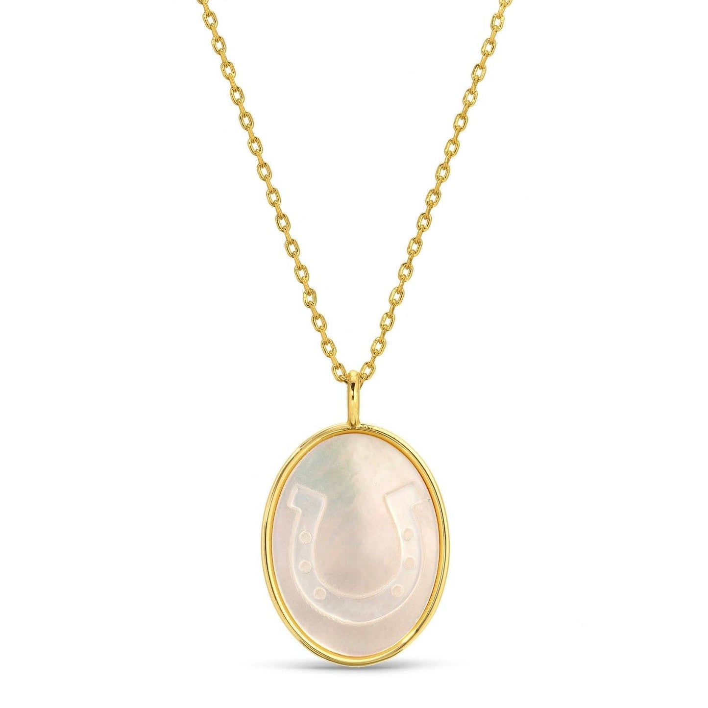 Espléndido collar con colgante ovalado de concha grabada con forma de herradura y diseño de iris.