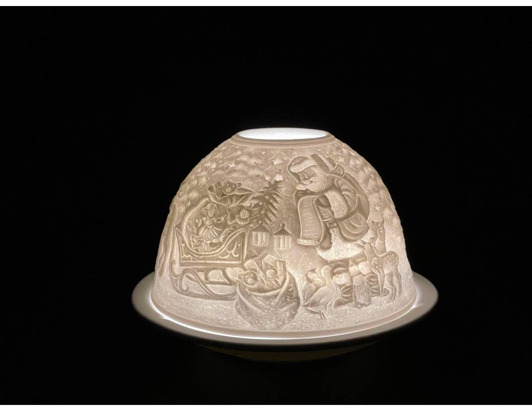 Santa and Sleigh Dome Luumii Light With LED Timer Base