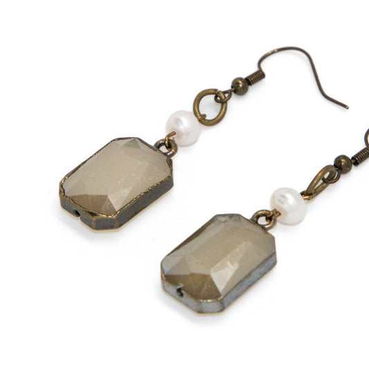 Earring Antique Gold FreshwaterPearl w/ Rectangle Glass Drop
