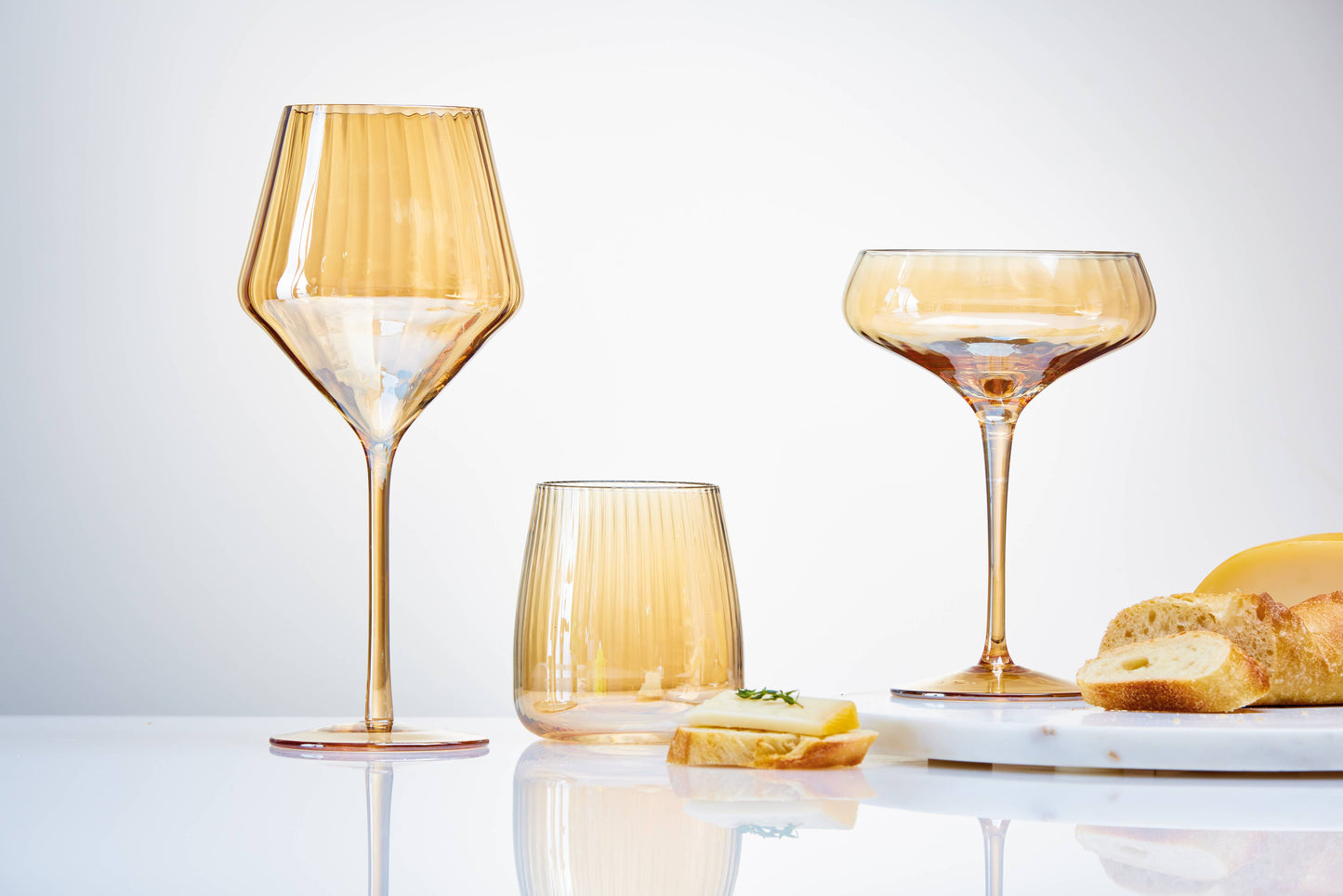 Wine Glass Amber Glass Everyday: Gold / Glass
