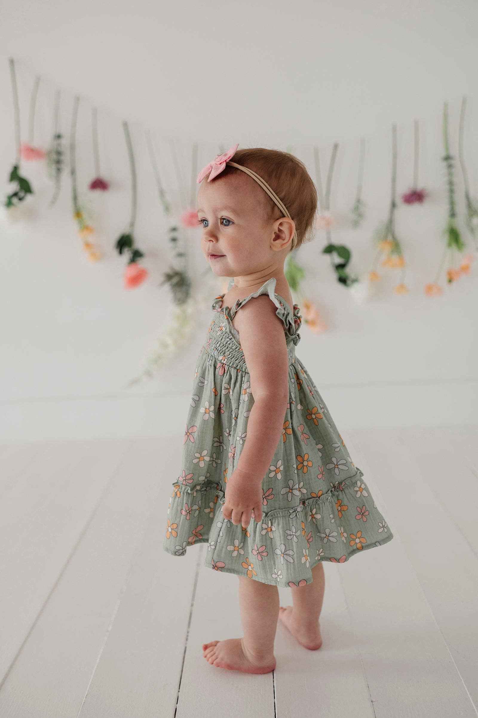 Babysprouts Flutter Dress Set: Sketched Daisy / 0-3M