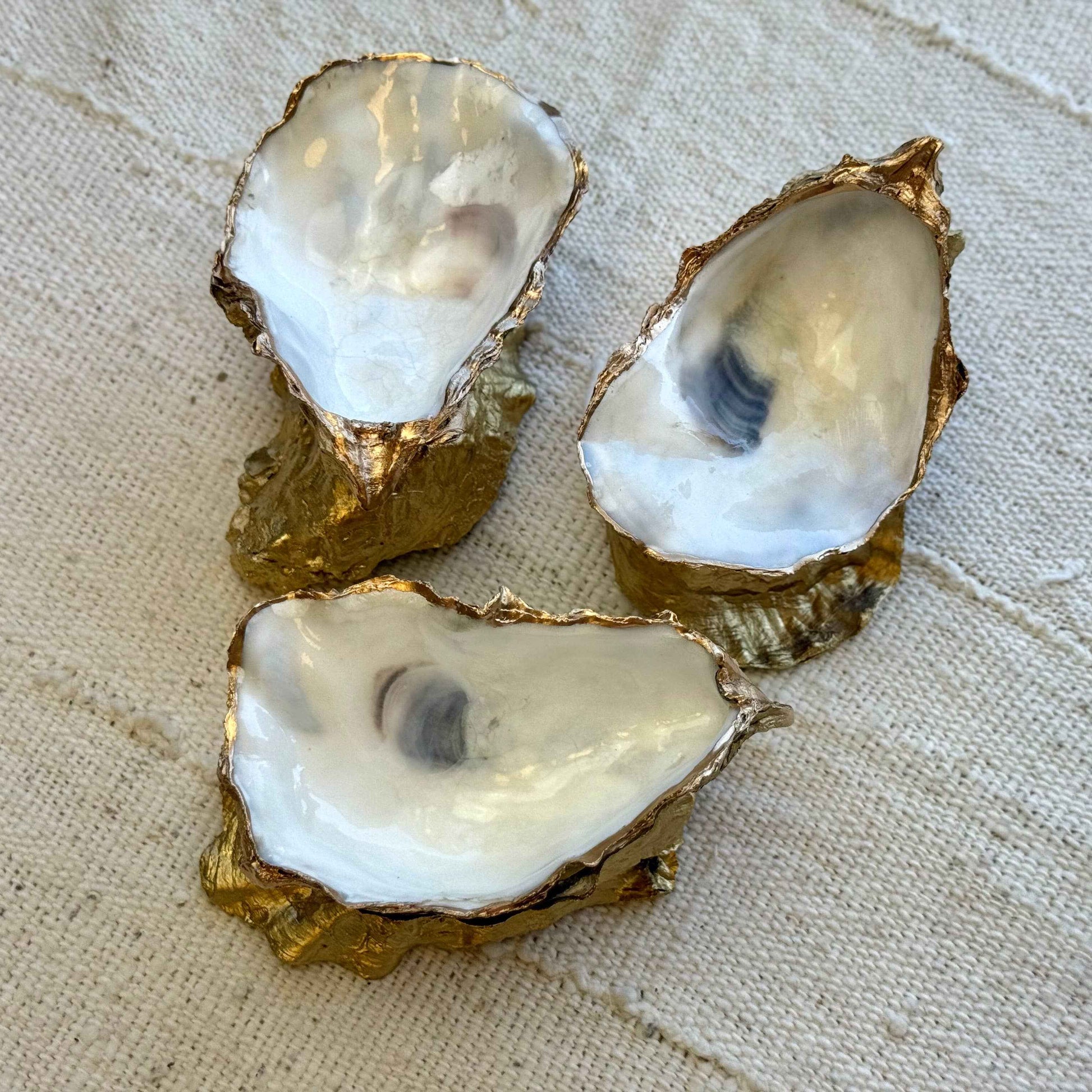 Oyster Stand Ring Dish