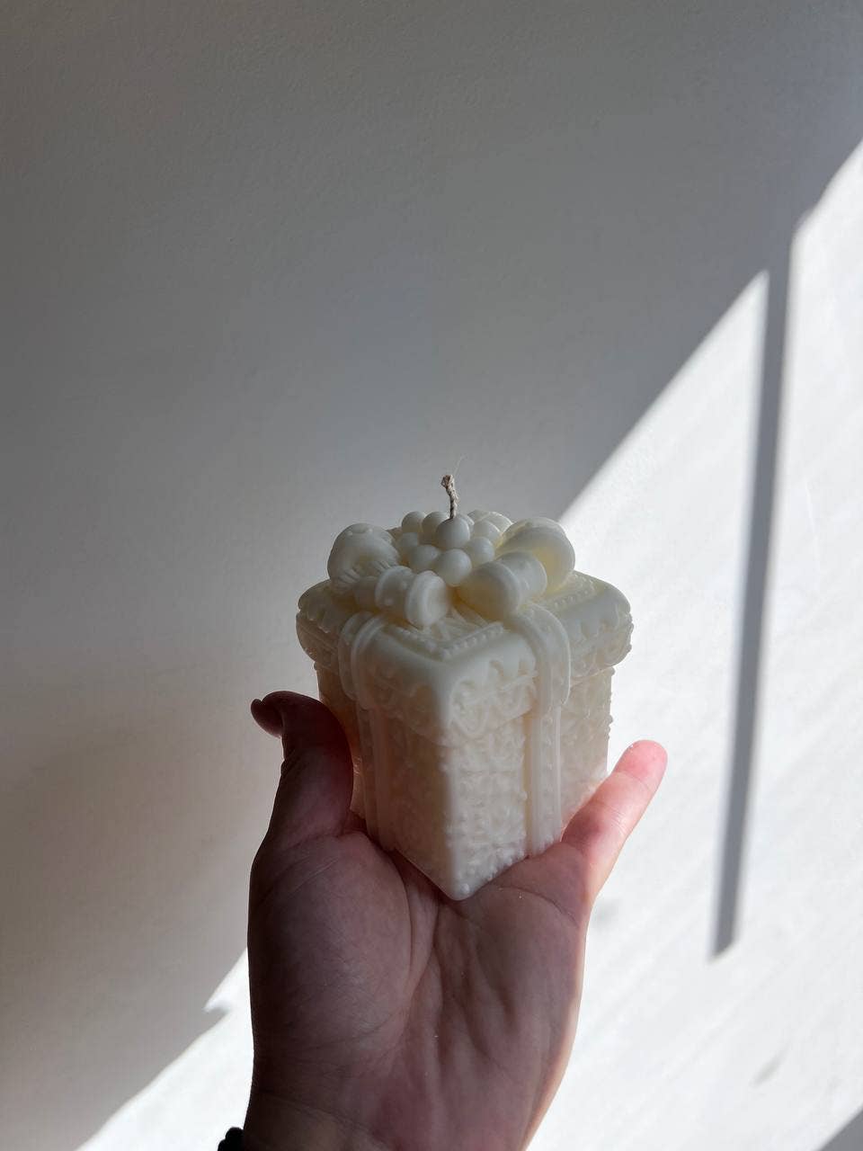 Large Christmas Candle for Holiday Gifting 4x2 3/4in